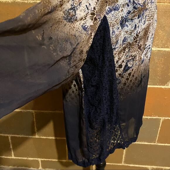 Alberto Makali Navy Blue and Neutral Blouse Top Women's Medium - Picture 9 of 9